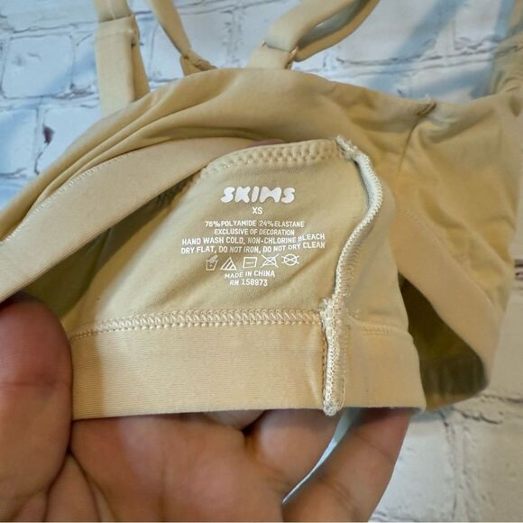 SKIMS Fits Everybody Scoop Bralette Sand Size XS - Picture 3 of 4